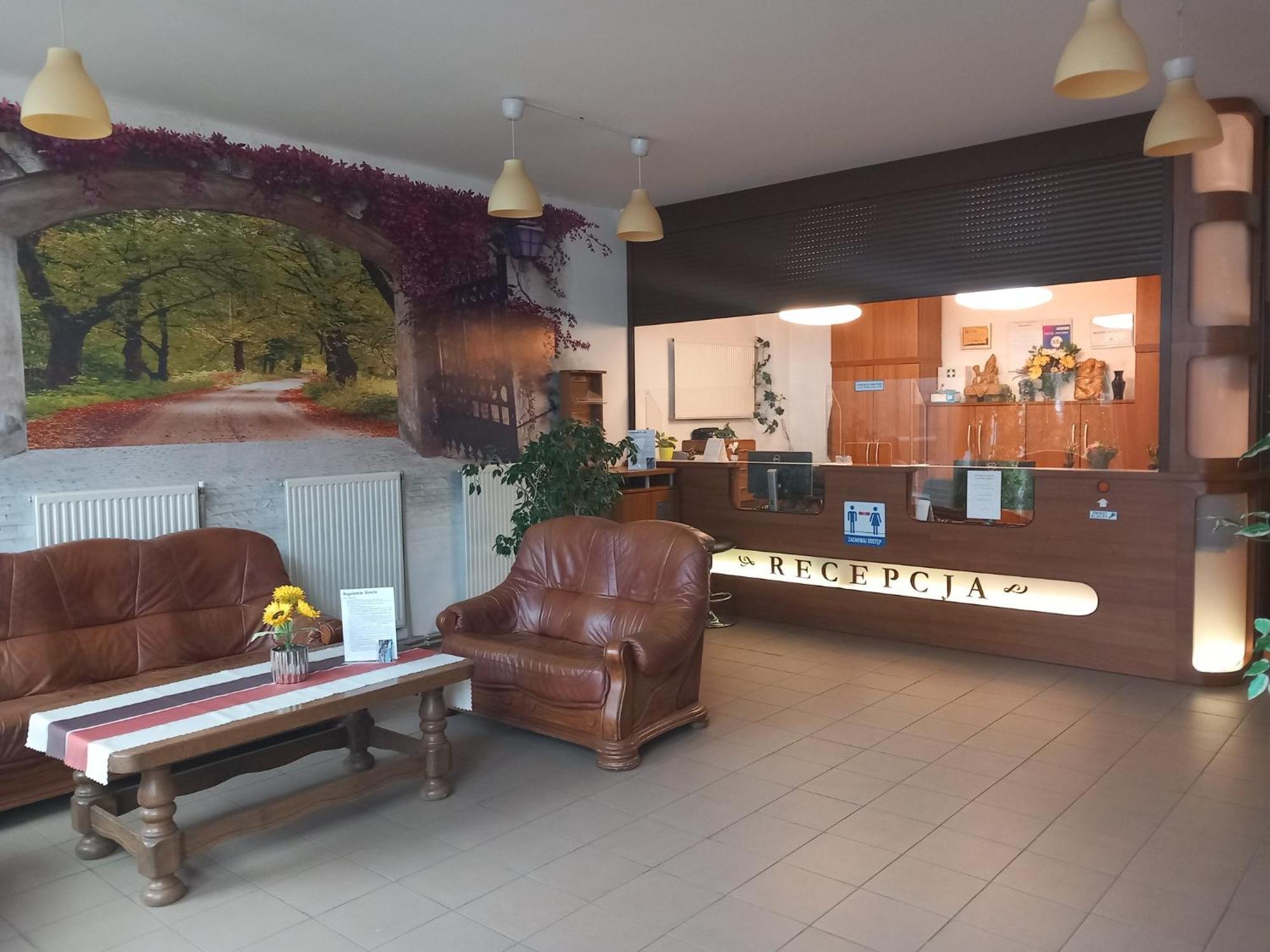 Hotel Dworek, Wroclaw